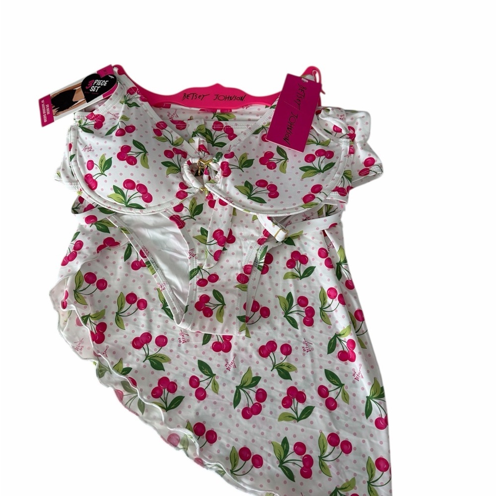 Betsey Johnson Pink Cherry 3 Piece Bikini Set With Sarong Size M NWT